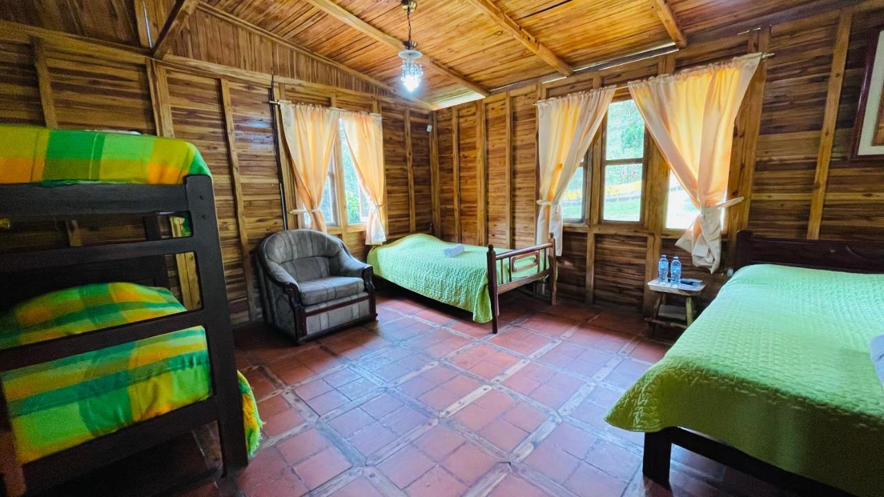 Hosteria Kasadasa Santo Domingo de los Colorados Eksteriør bilde