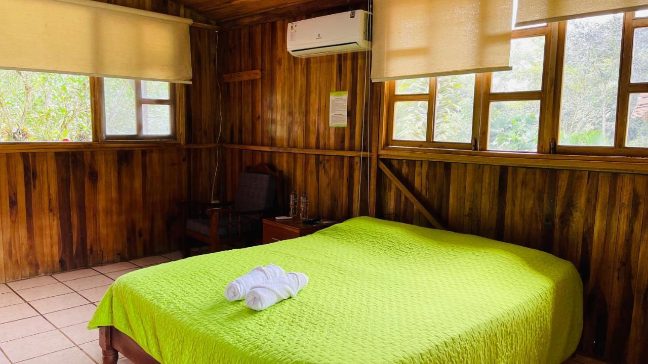 Hosteria Kasadasa Santo Domingo de los Colorados Eksteriør bilde