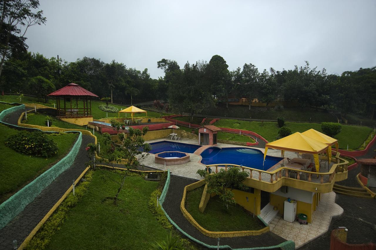 Hosteria Kasadasa Santo Domingo de los Colorados Eksteriør bilde
