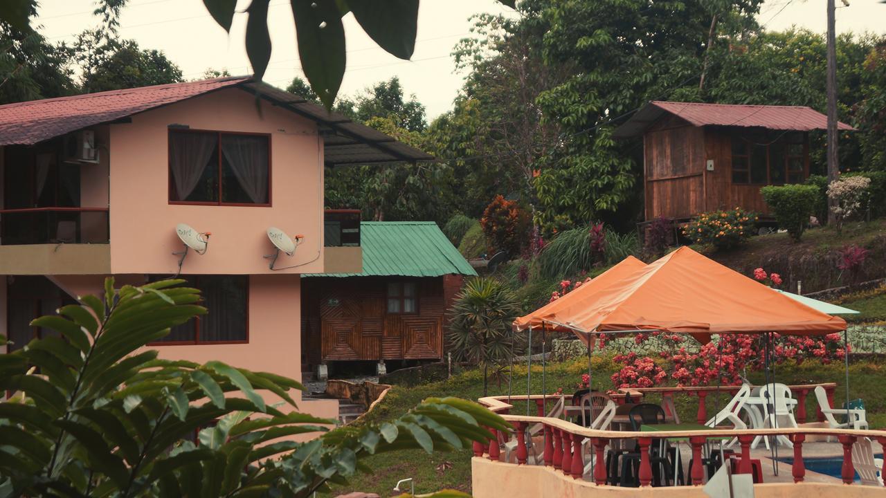 Hosteria Kasadasa Santo Domingo de los Colorados Eksteriør bilde