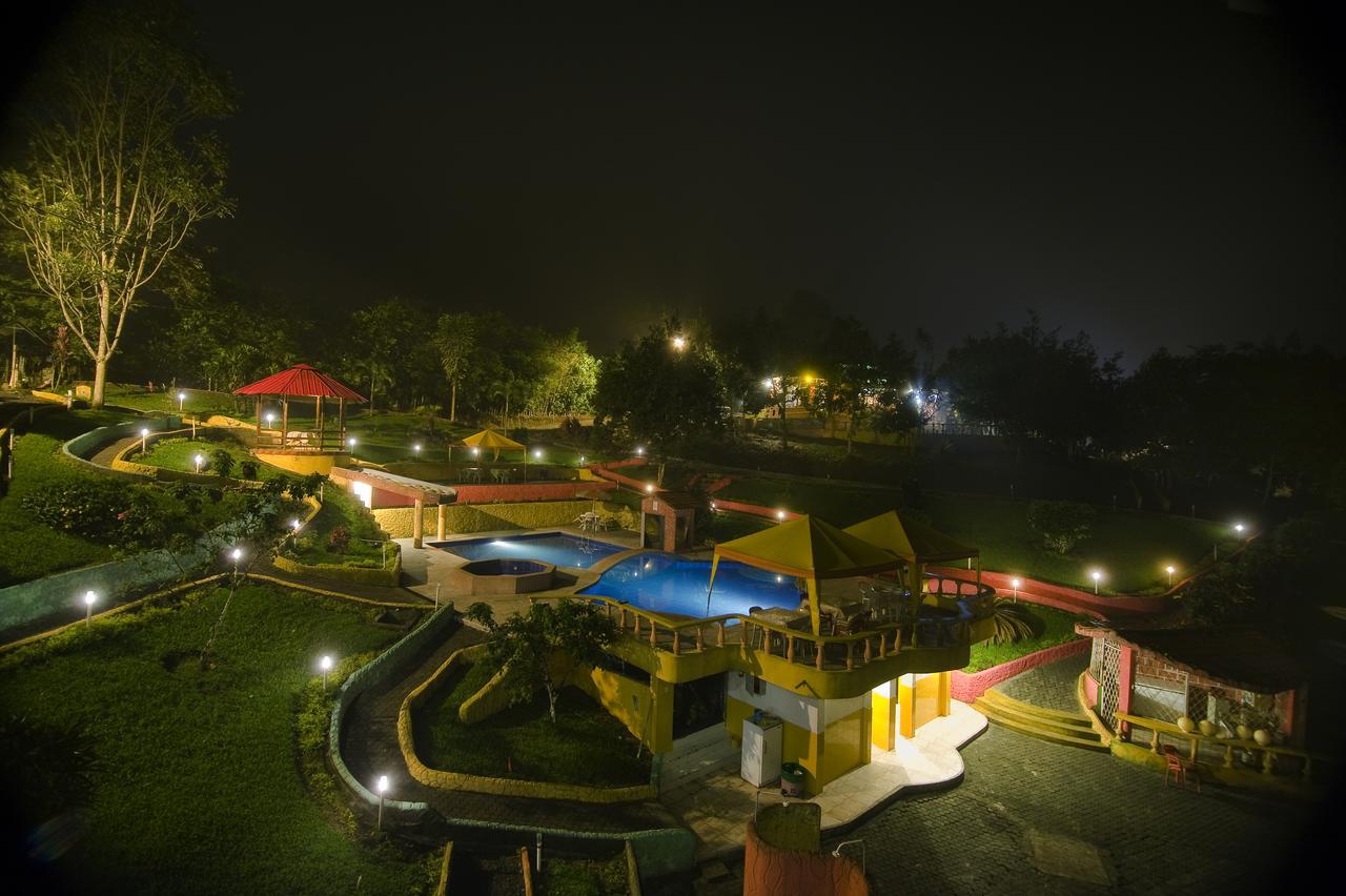 Hosteria Kasadasa Santo Domingo de los Colorados Eksteriør bilde