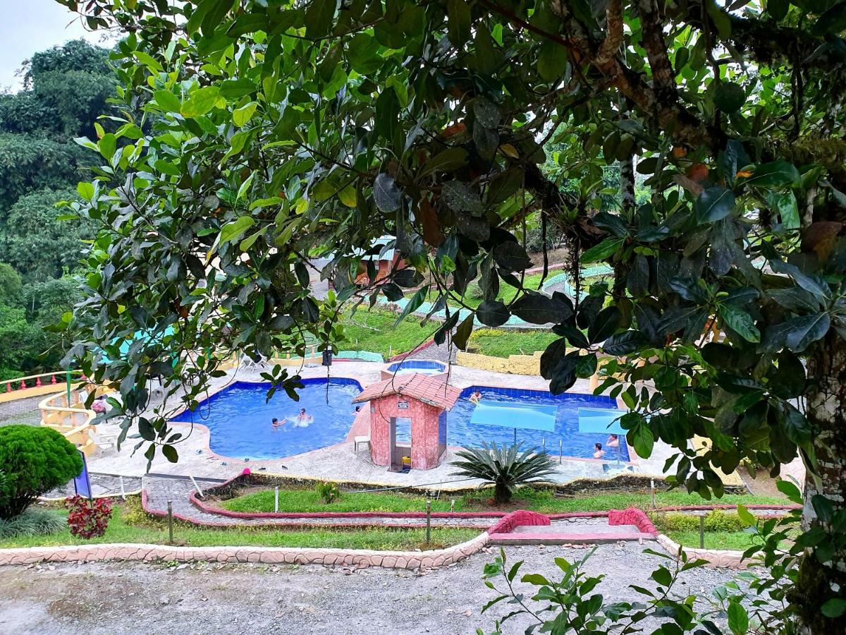 Hosteria Kasadasa Santo Domingo de los Colorados Eksteriør bilde