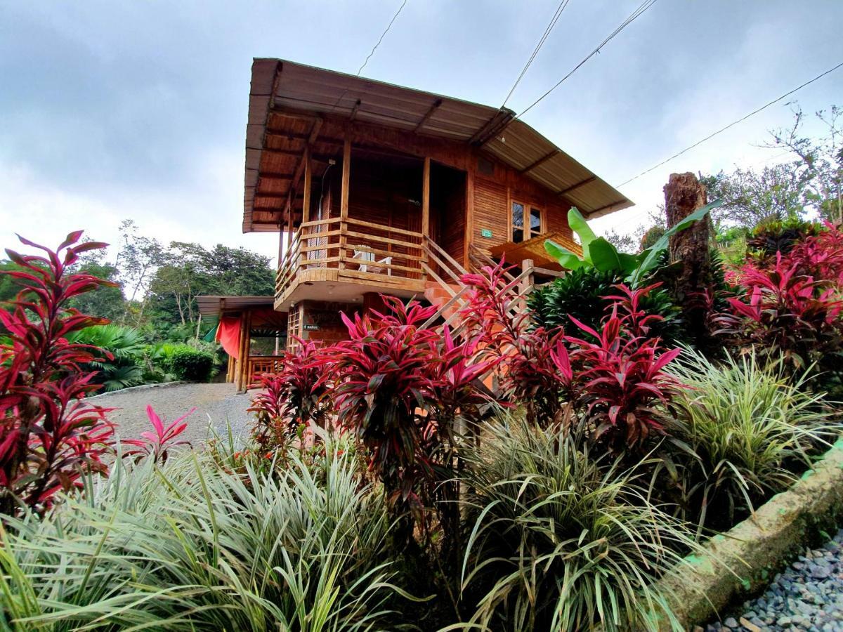 Hosteria Kasadasa Santo Domingo de los Colorados Eksteriør bilde